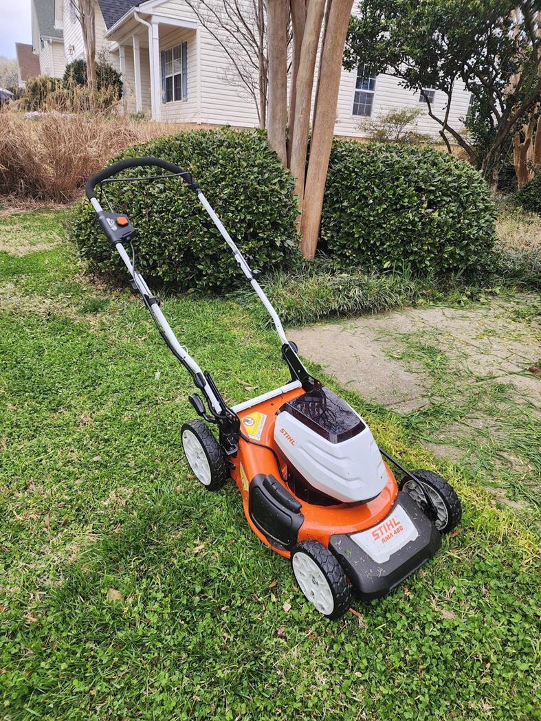 Cortador de Grama a Bateria STIHL RMA 460 - Potência e Autonomia - Imagem 3